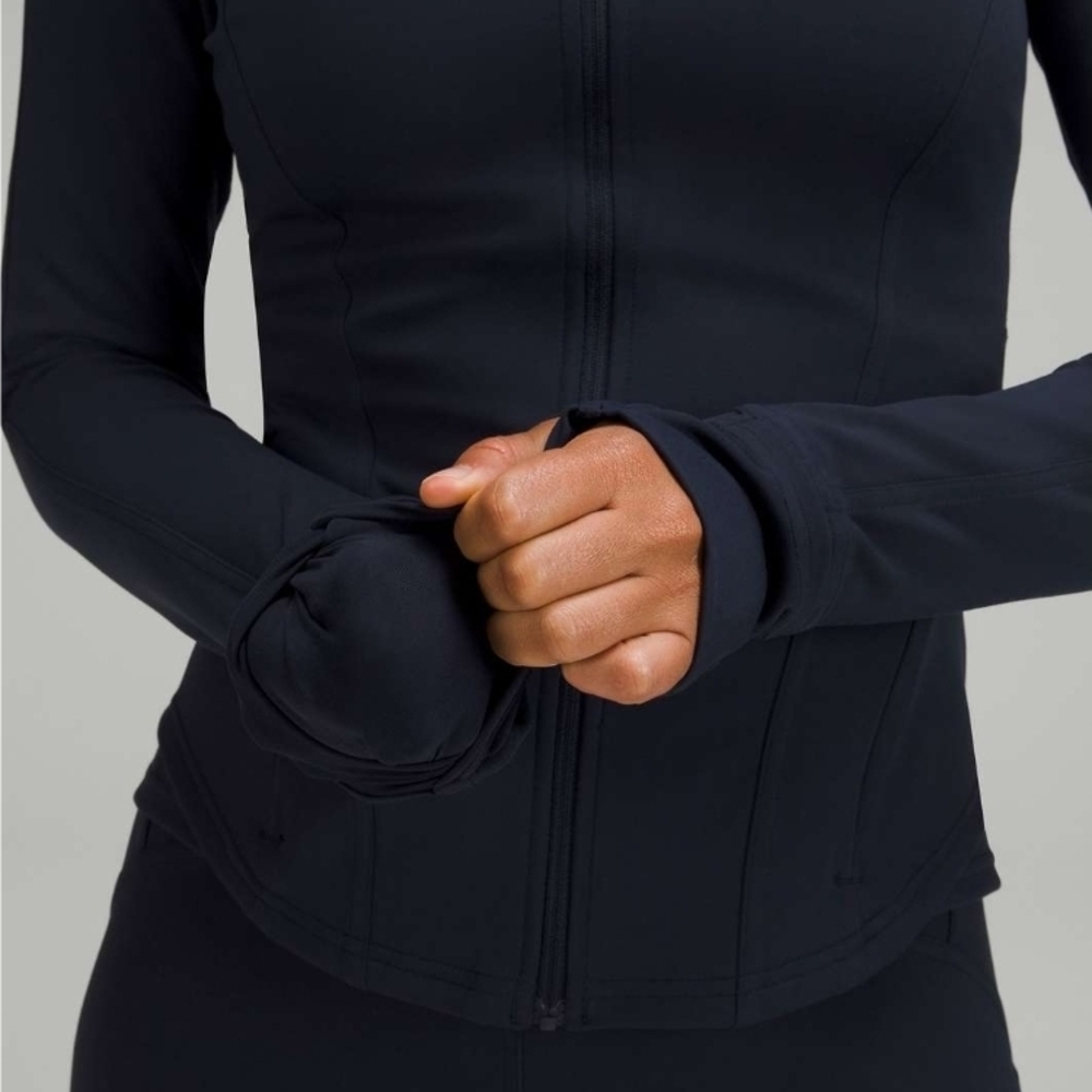 Lululemon InStill Jacket - Picture 6 of 9